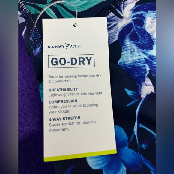 NWT Old Navy High Rise Go Dry leggings - Picture 2 of 5